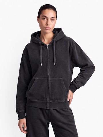 V!BE STUD!OS Кофта на молнии в Черный: спереди
