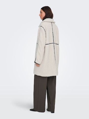 Cappotto invernale di ONLY in beige