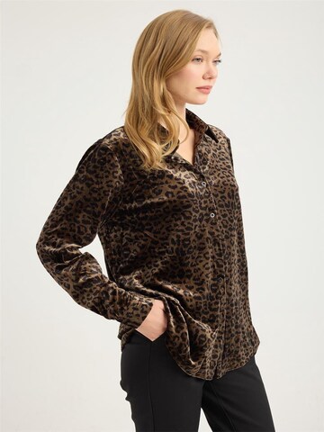 HOME STORE Blouse in Brown