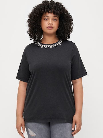 Tricou 'CAROZIAS' de la ONLY Carmakoma pe negru: față
