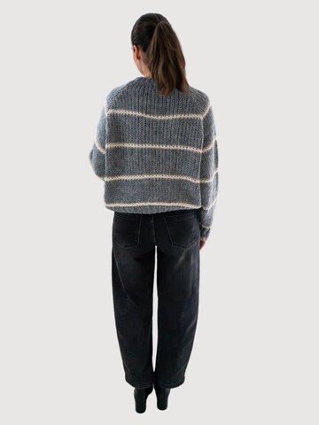 WEARABLE STORIES Pullover 'Nayla' in Grau