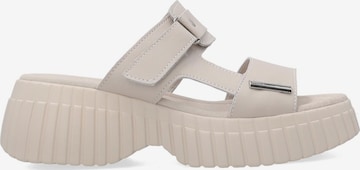 VENEZIA Mules in Beige: front