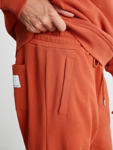 Tapered Pantaloni di Grimelange in rosso