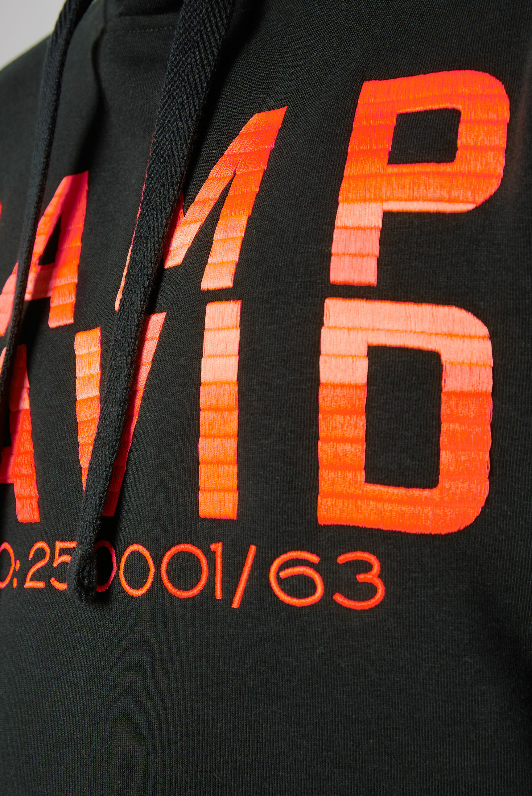 Odzież 3lc5m CAMP DAVID Bluzka sportowa w kolorze Czarnym 