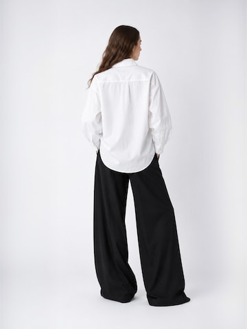 Crās Shirt 'Gerdacras' in White: back