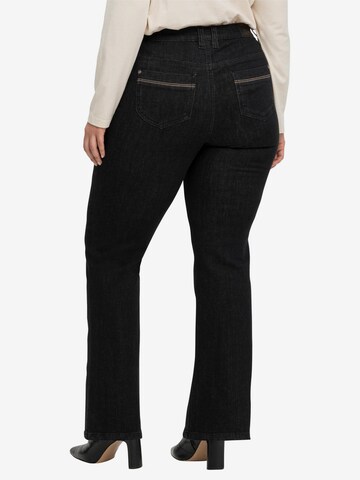 SHEEGO Bootcut Jeans in Schwarz