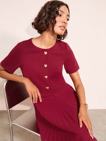 Robe Friends Like These en rouge