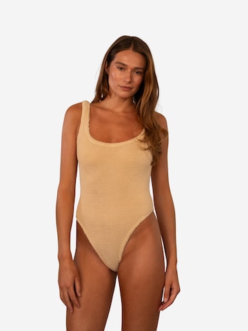 Billie Swim Klassiek Badpak 'Ikaria Swimsuit' in Beige: voorkant