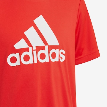 ADIDAS SPORTSWEAR Λειτουργικό μπλουζάκι 'Designed To Move' σε κόκκινο