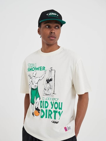 AND1 Paita 'Did You Dirty Trash Talk' värissä beige