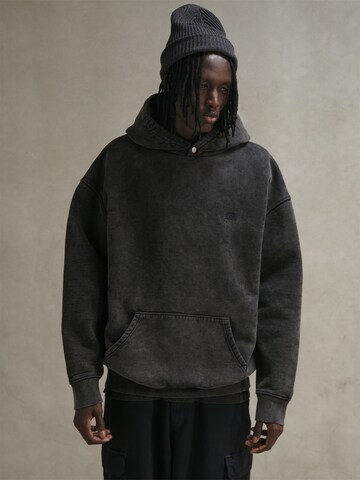 ABOJ ADEJ Sweatshirt 'Segheneyti' in Black: front