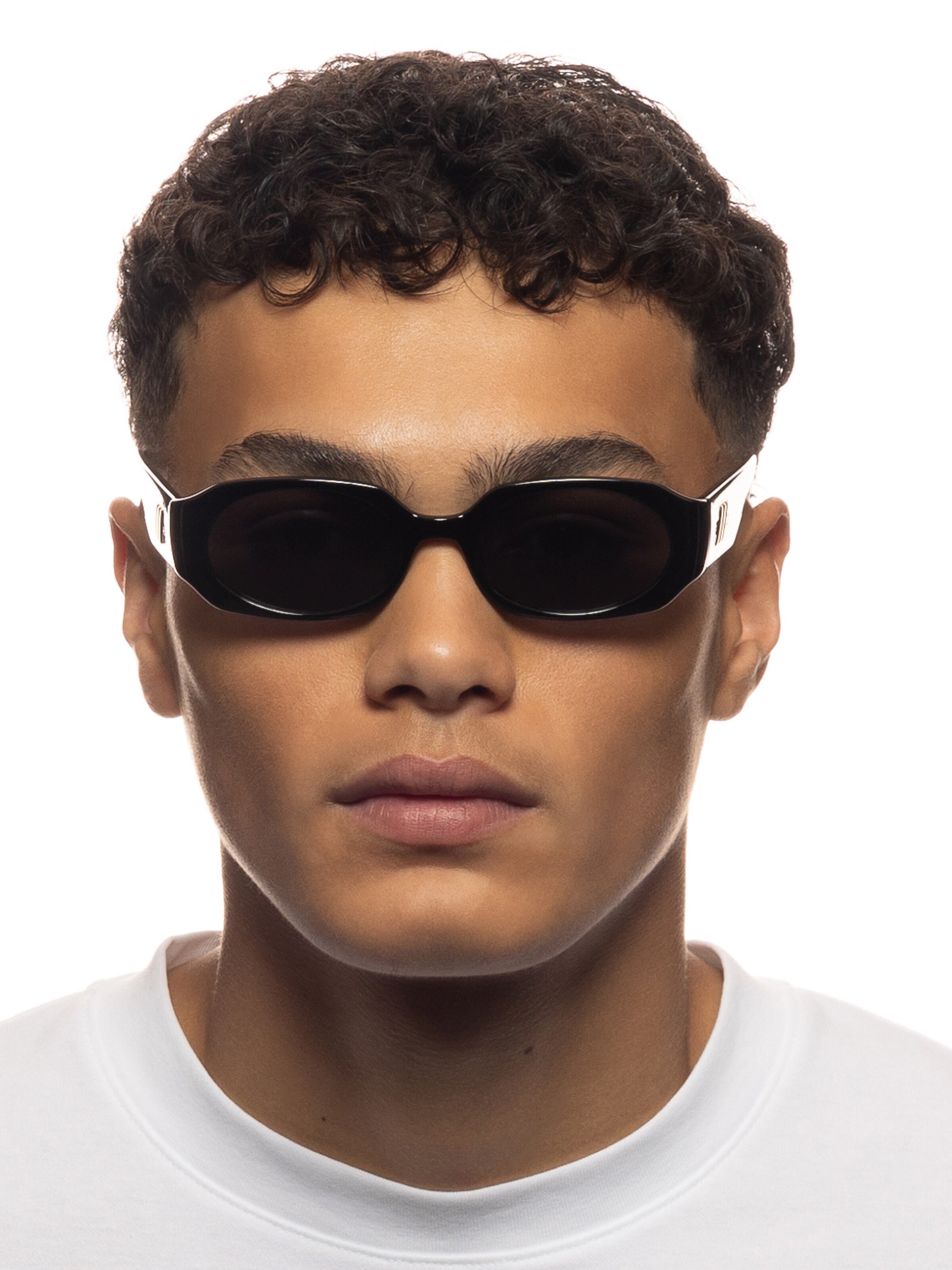 Ochelari de soare 'SHEBANG' de la LE SPECS pe negru