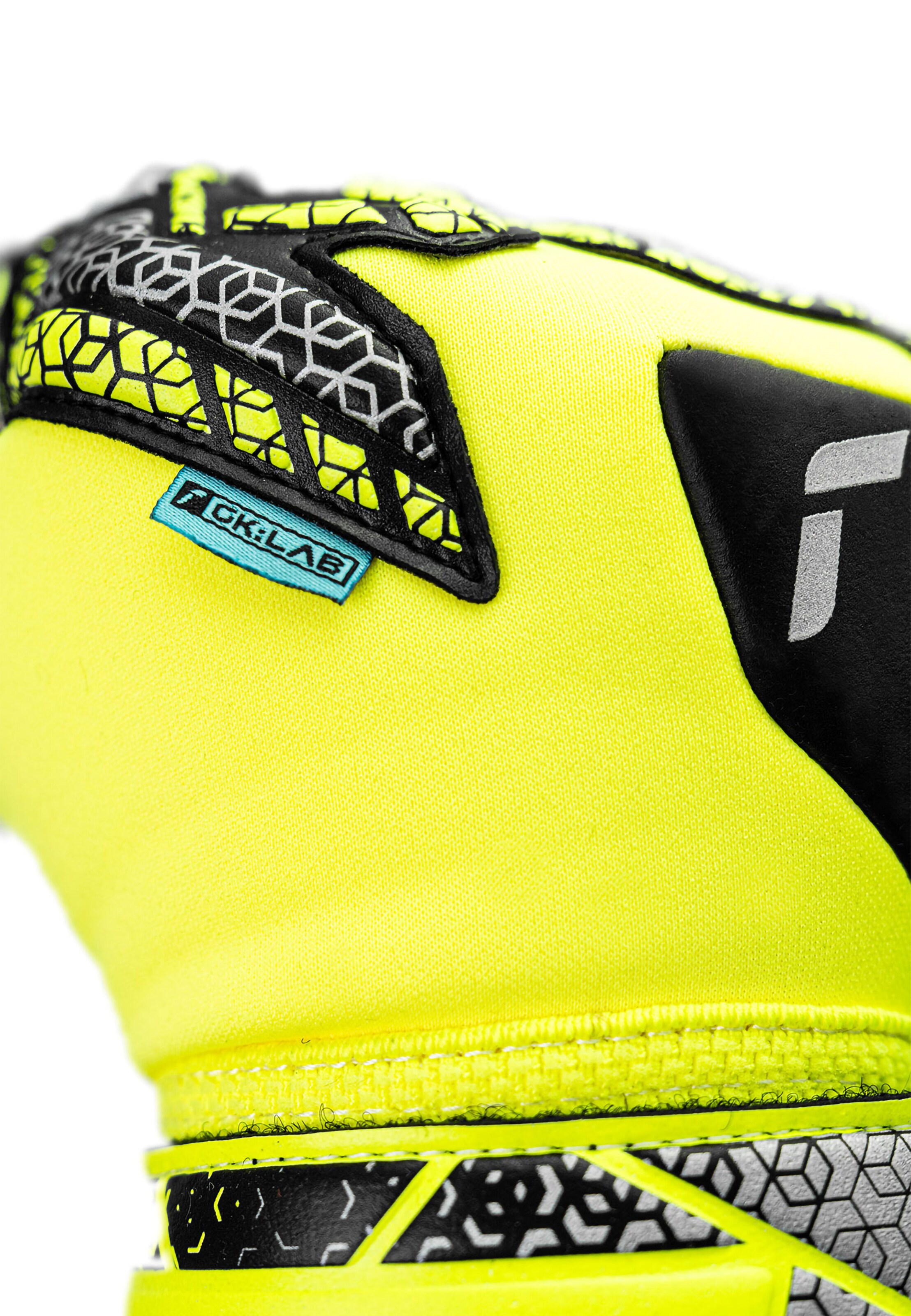 REUSCH Sporthandschoenen 'Attrakt Duo Evolution' in Zwart