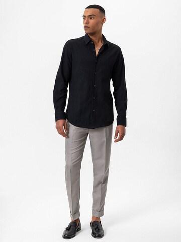 Coupe regular Chemise Antioch en noir