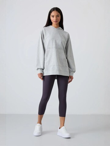 Tommy Life Sweatshirt in Grey
