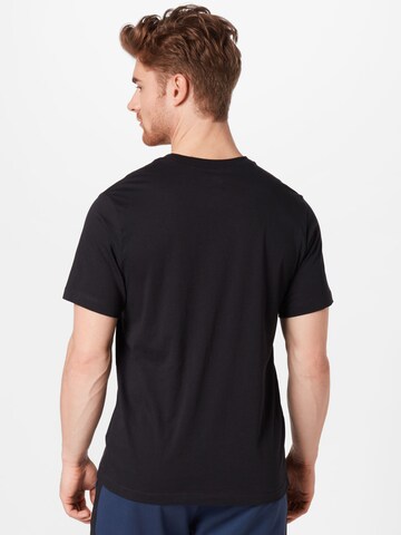 Nike Sportswear T-Shirt 'Essential' in Schwarz