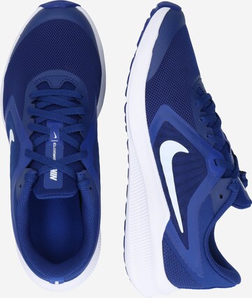 Chaussure de sport NIKE en bleu