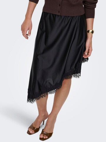 Gonna 'ONLMetti' di ONLY in nero