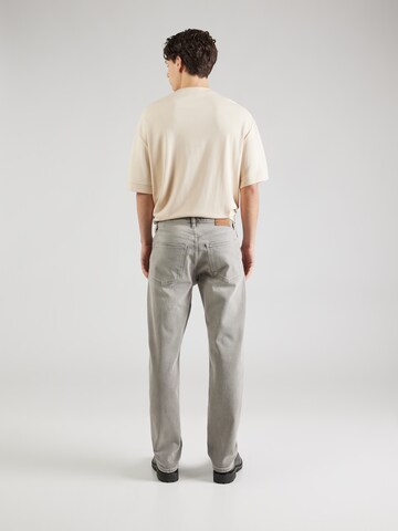 Banana Republic Regular Jeans 'AUTHENTIC' i grå