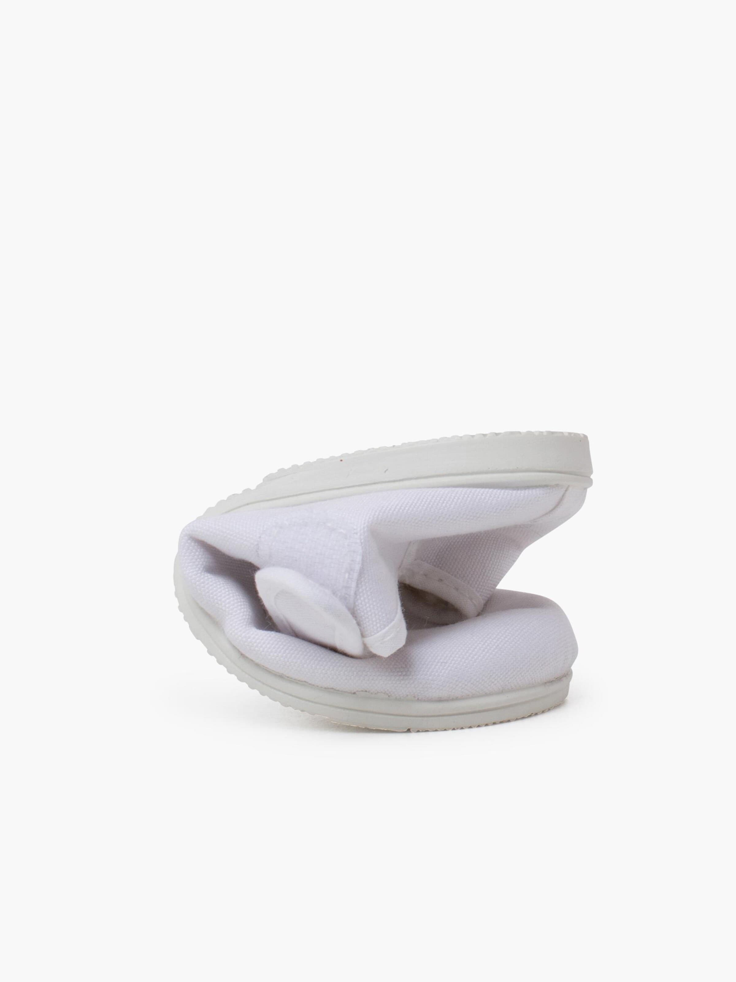 Pisamonas First-Step Shoes in White
