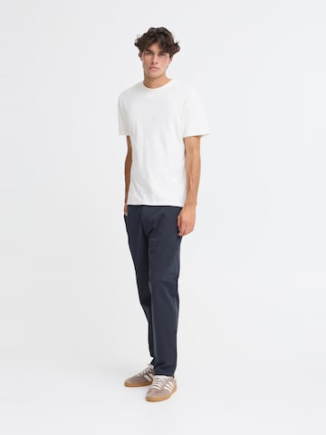 Casual Friday Loosefit Chino 'CFPepe' in Blauw
