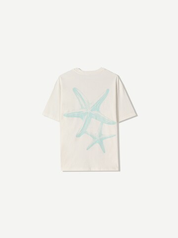 Tricou de la Bershka pe bej