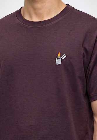 Iriedaily T-shirt 'Flaglighter' i lila: framsida