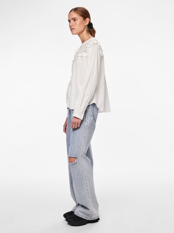 PIECES - Blusa 'MILANA' en blanco