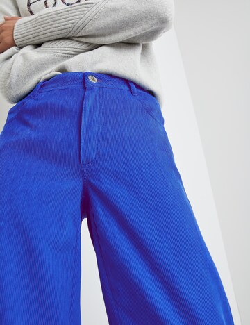 TAIFUN Szeroka nogawka Spodnie w kolorze niebieski