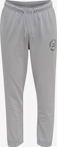 Effilé Pantalon de sport Hummel en gris : devant