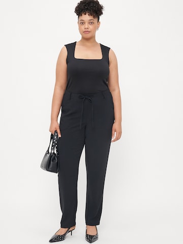 Vero Moda Curve Regular Pants 'VMCESME' in Black