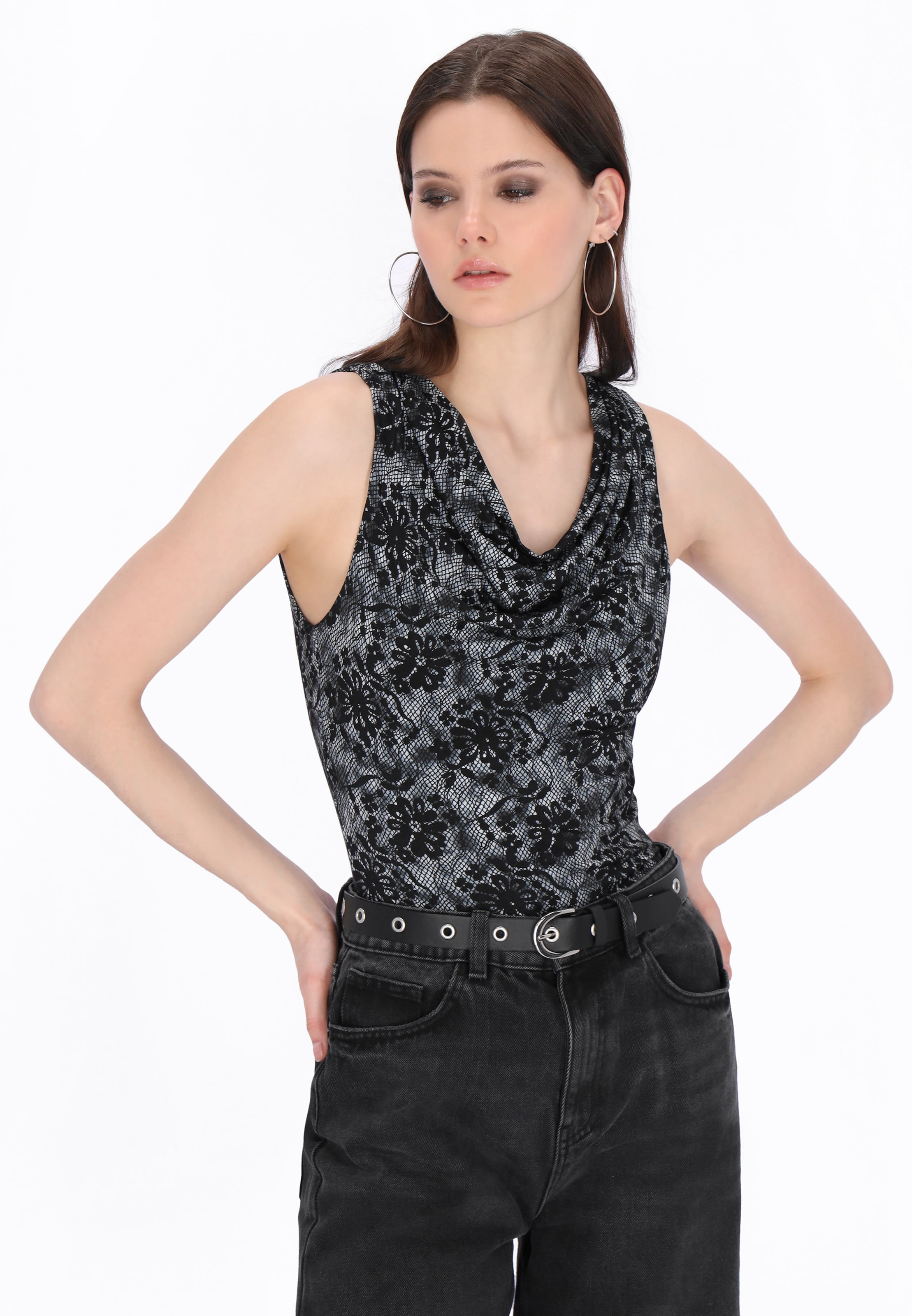 myMo ROCKS Top 'Rock' in Black: front