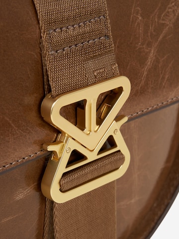 BOGNER Schultertasche 'Zuoz Cassy' in Braun