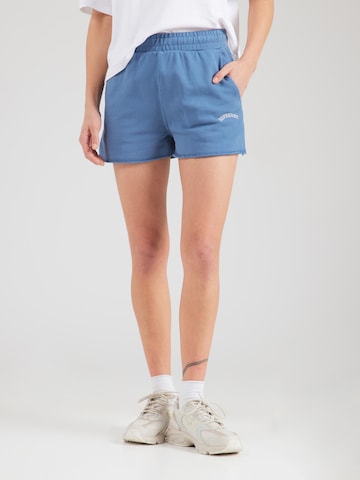 Superdry Regular Shorts 'ESSENTIAL' in Blau: Vorderseite