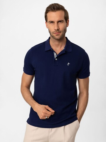 Tricou de la Jacey Quinn pe albastru