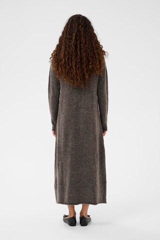 SOAKED IN LUXURY Strikkjole 'SLMiya' i grå