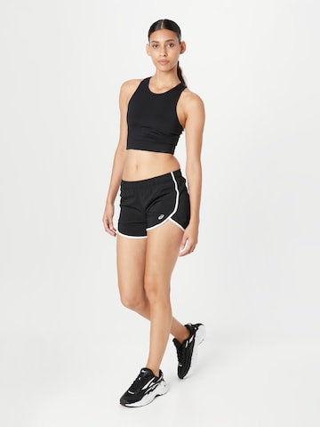 ASICS Regular Sportshorts in Schwarz