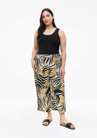 s.Oliver Wide leg Pants in Beige: front