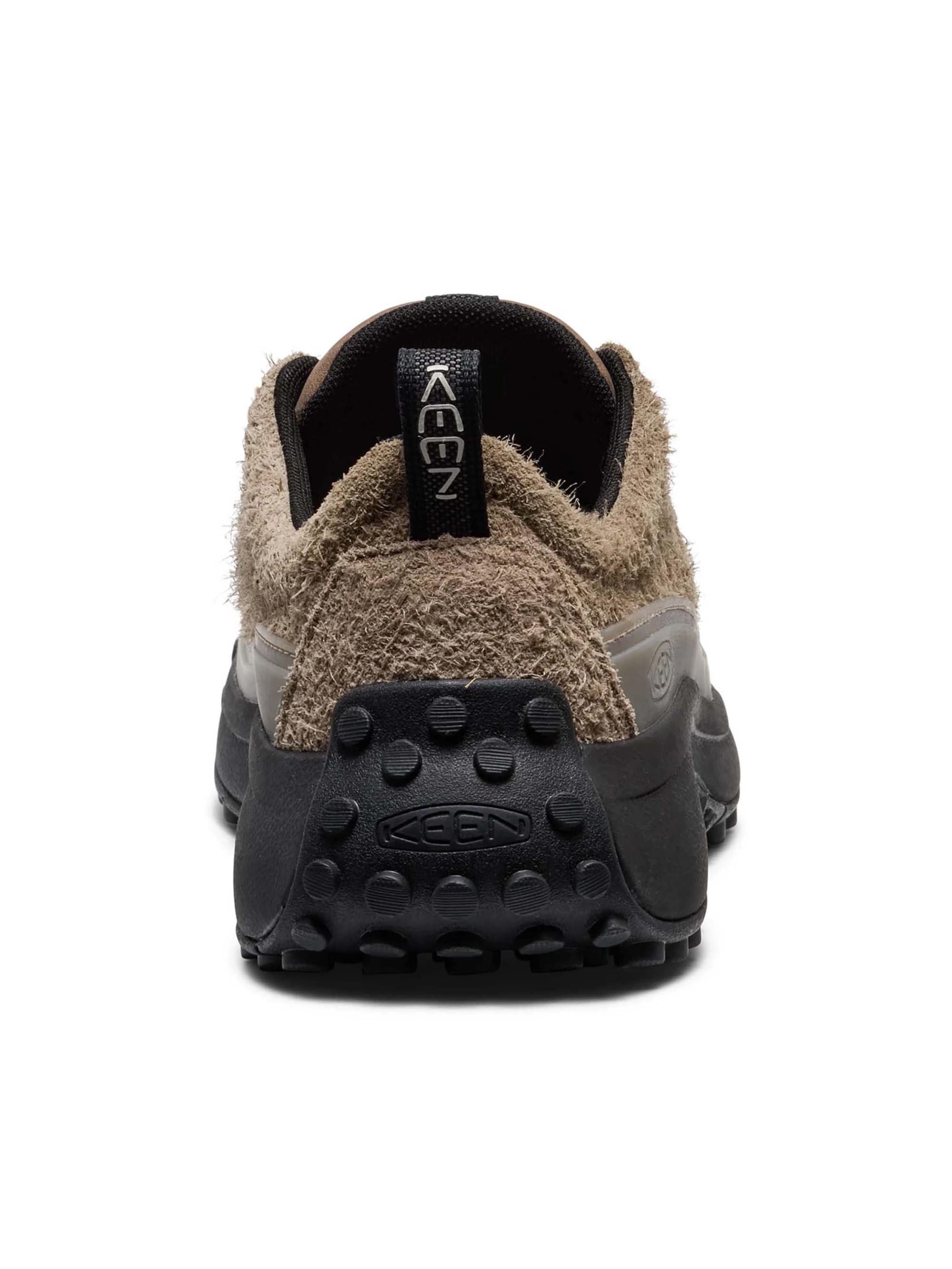 Chaussure à lacets KEEN en marron