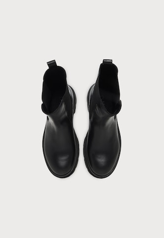 COMMA Chelsea Boots in Schwarz
