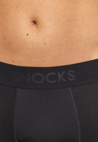 SNOCKS Skinny Workout Pants in Black
