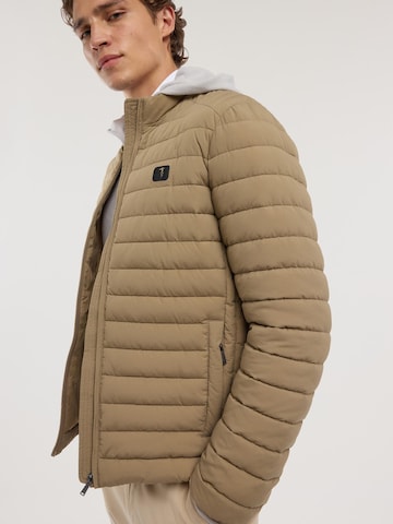 Giacca invernale di Trussardi in beige