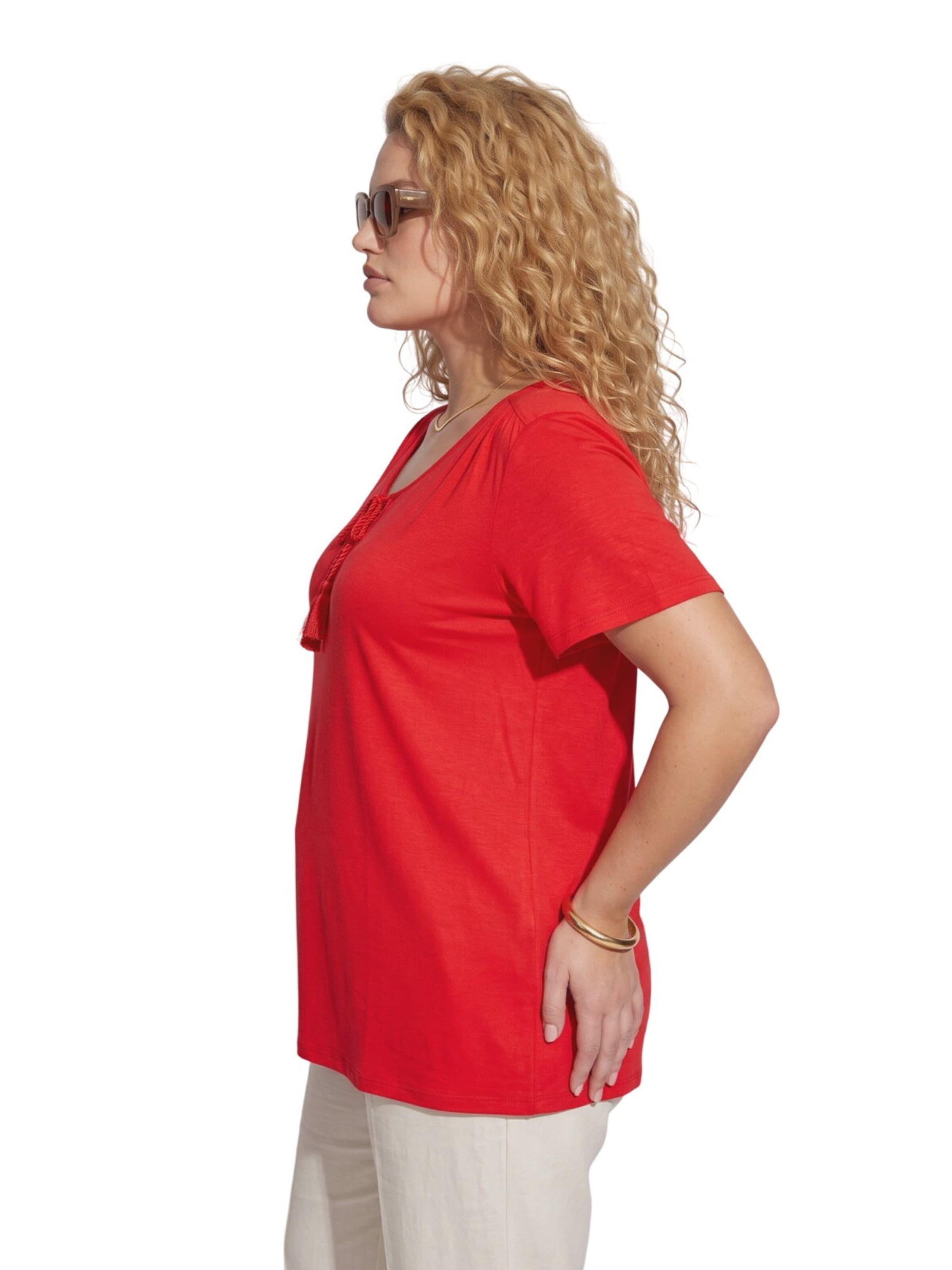 Shape Of You Blouse in Red