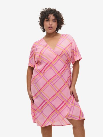 Zizzi Dress 'Charlie' in Pink: front