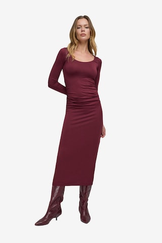 No Matter What Jurk in Rood