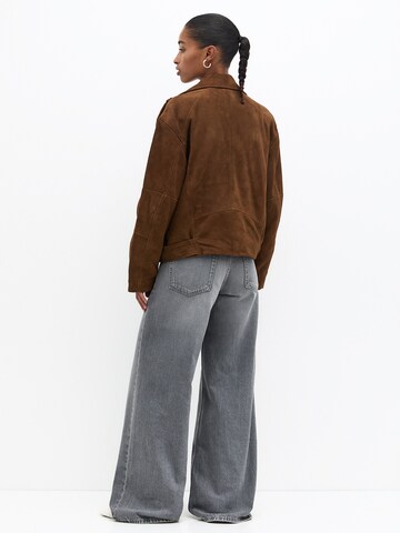 Pull&Bear Přechodná bunda – hnědá