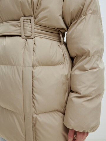 EDITED Winter jacket 'Ludmila' in Beige