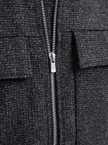 JACK & JONES Tussenjas 'JPRBLURUSSEL' in Grijs