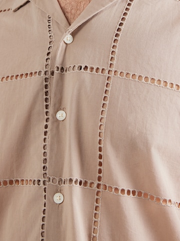 JACK & JONES Comfort Fit Πουκάμισο 'JORSUMMER LUKE' σε καφέ