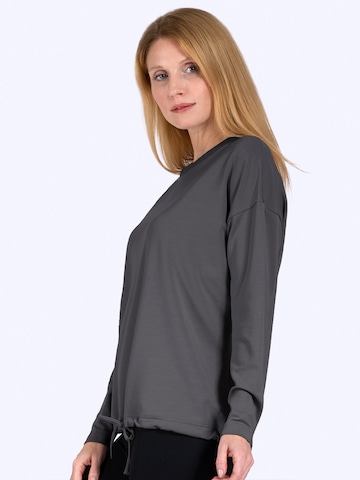 Magadi Athletic Sweater 'Gigi' in Grey